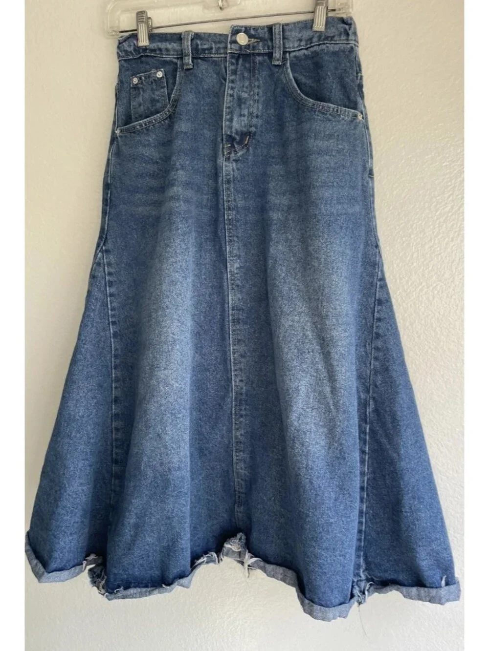 Vintage Beigy Collection medium wash cotton denim Long midi skirt raw hem Sz M